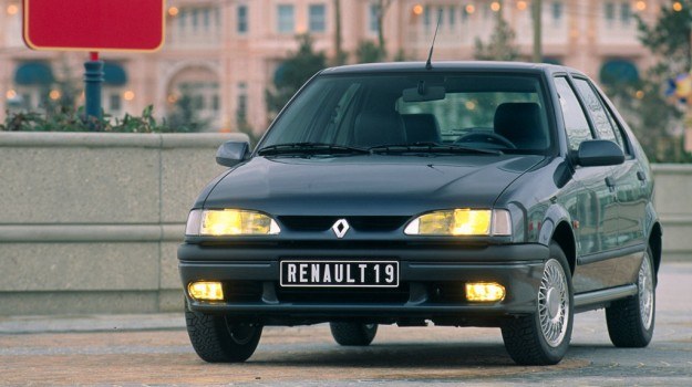 Renault 19.jpg